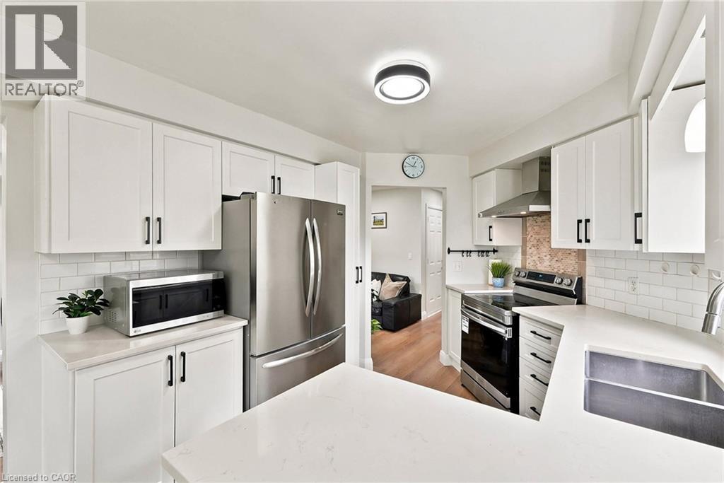 76 Lardner Street, Cambridge, Ontario  N3C 4L2 - Photo 8 - 40841444