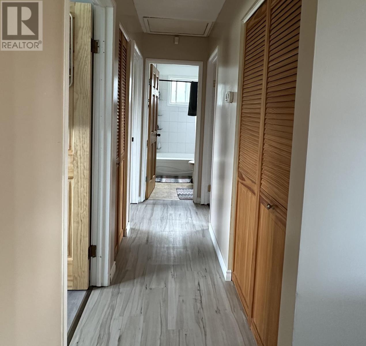 251 Strand Ave, Thunder Bay, Ontario  P7B 5A5 - Photo 8 - TB2601728