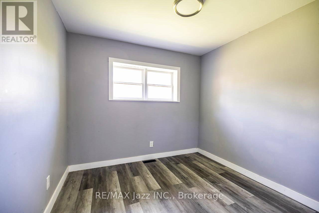 2216 Highway 2, Clarington, Ontario  L1C 6C3 - Photo 20 - E13500628