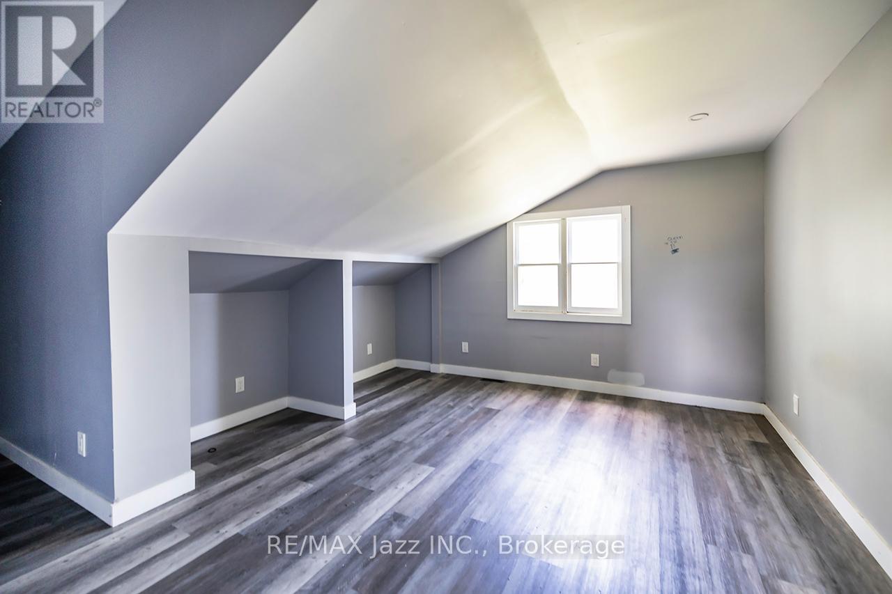 2216 Highway 2, Clarington, Ontario  L1C 6C3 - Photo 22 - E13500628