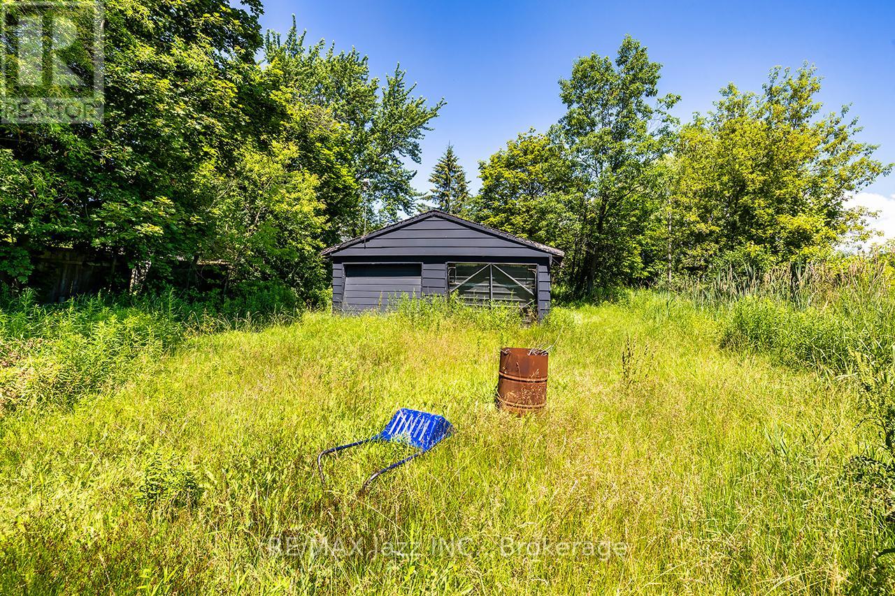 2216 Highway 2, Clarington, Ontario  L1C 6C3 - Photo 27 - E13500628