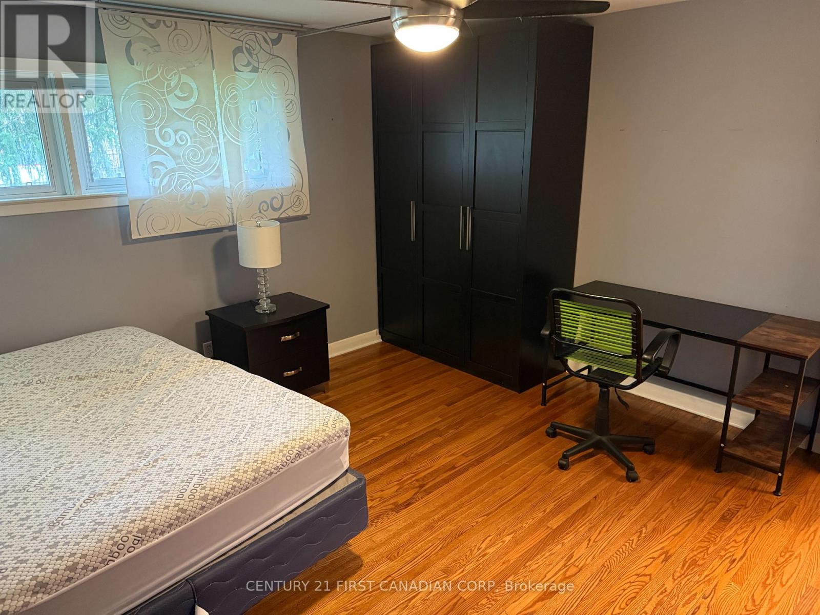 49 Woodward Avenue, London North, Ontario  N6H 2G6 - Photo 10 - X13500574