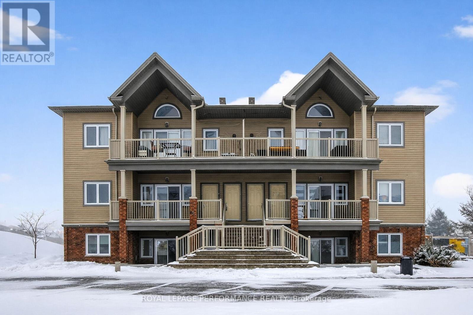 B - 135 HARTHILL WAY, Ottawa, Ontario