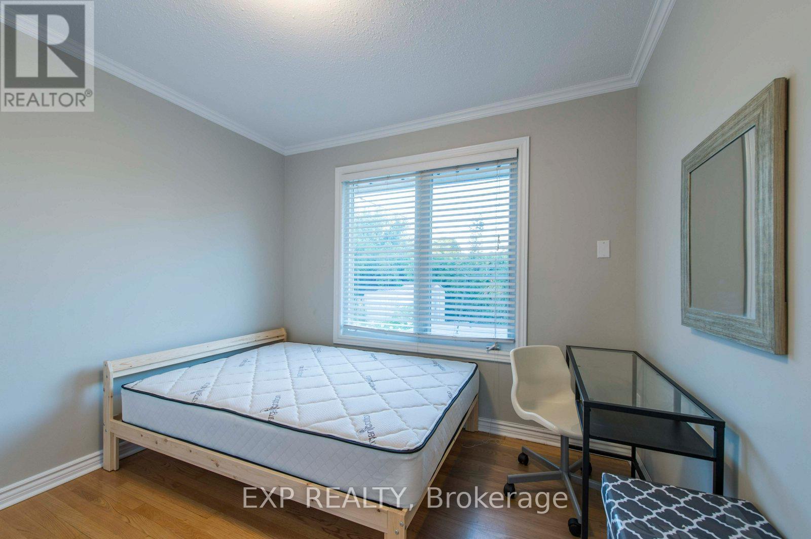 A - 107 Hilliard Avenue, Ottawa, Ontario  K2E 6C5 - Photo 11 - X13500570
