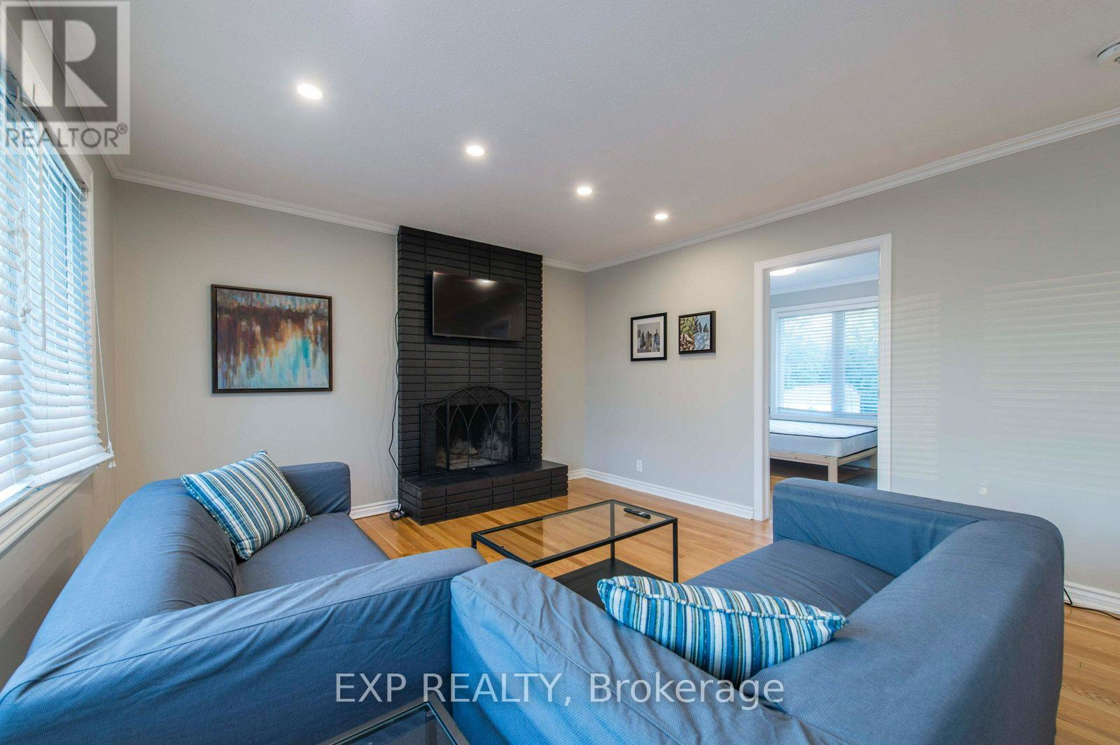 A - 107 Hilliard Avenue, Ottawa, Ontario  K2E 6C5 - Photo 4 - X13500570