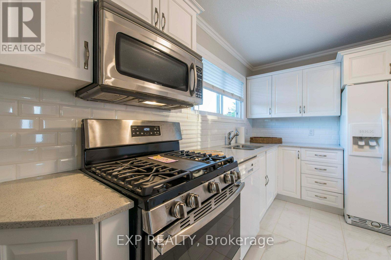 A - 107 Hilliard Avenue, Ottawa, Ontario  K2E 6C5 - Photo 6 - X13500570