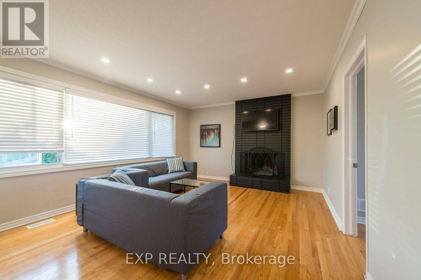 A - 107 Hilliard Avenue, Ottawa, Ontario  K2E 6C5 - Photo 9 - X13500570