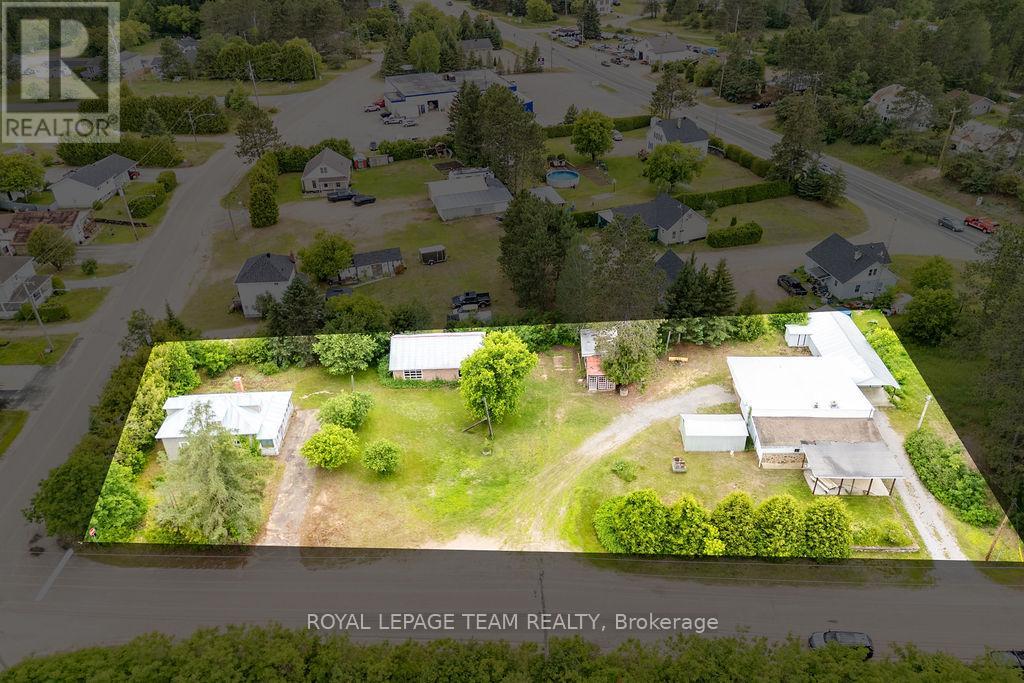 19 LEPINSKI ROAD, Madawaska Valley, Ontario