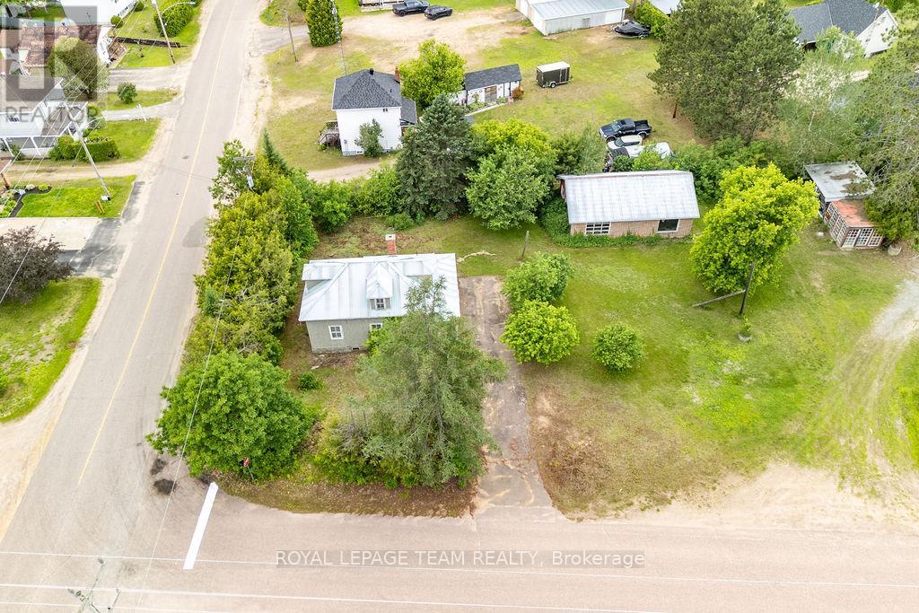 19 Lepinski Road, Madawaska Valley, Ontario  K0J 1B0 - Photo 10 - X13500612
