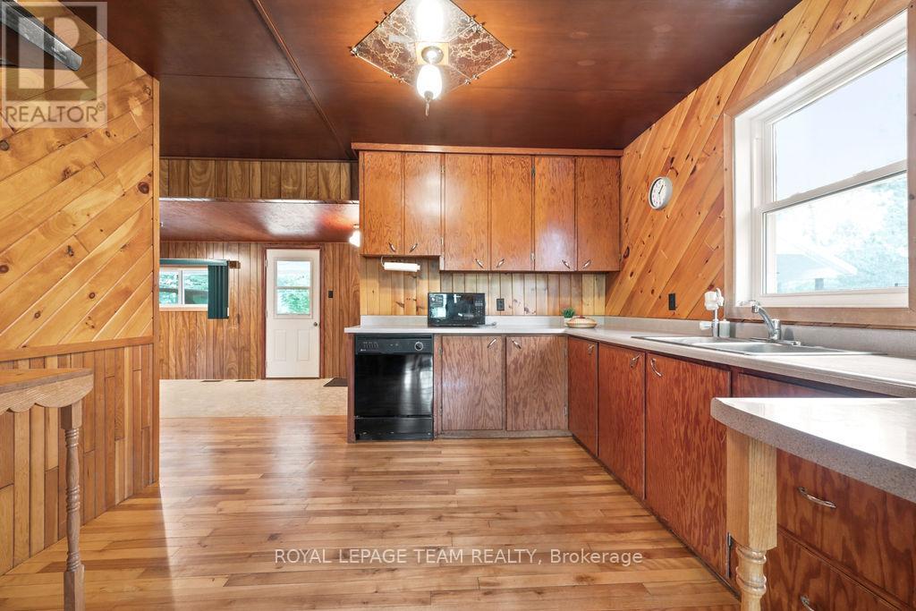 19 Lepinski Road, Madawaska Valley, Ontario  K0J 1B0 - Photo 18 - X13500612