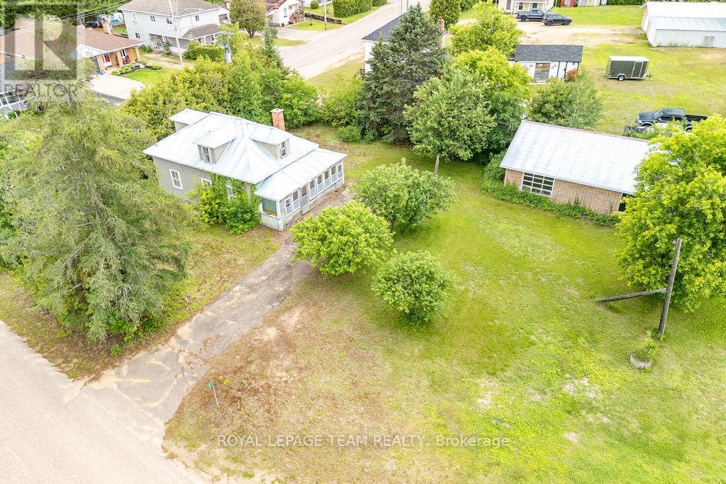 19 Lepinski Road, Madawaska Valley, Ontario  K0J 1B0 - Photo 5 - X13500612