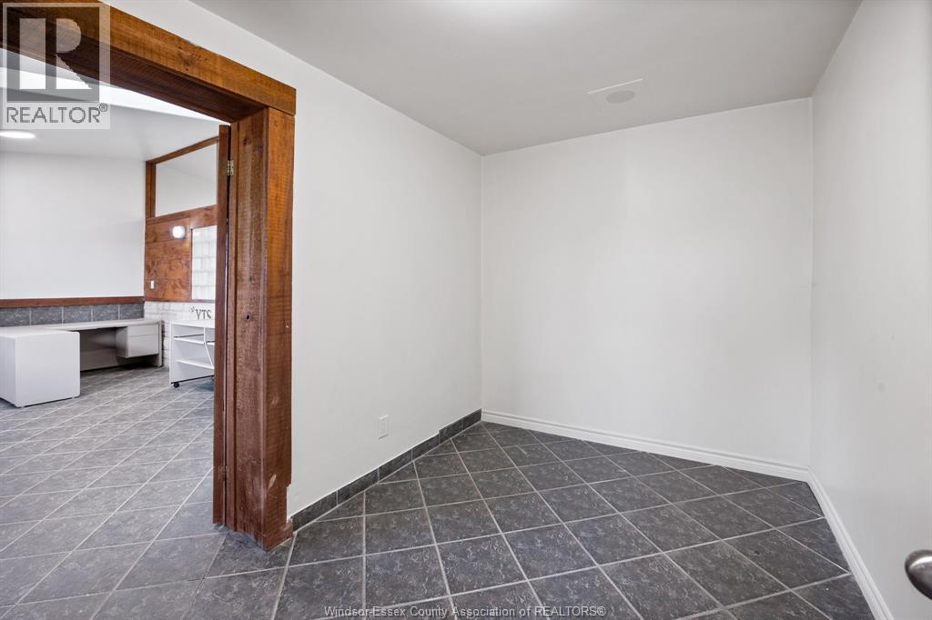 7026 Howard, Tecumseh, Ontario  N0R 1L0 - Photo 15 - 26015485