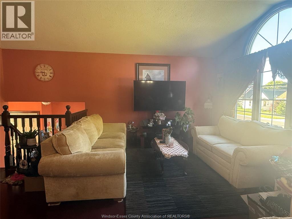 196 Woods Street, Chatham, Ontario  N7L 3R5 - Photo 4 - 26015481