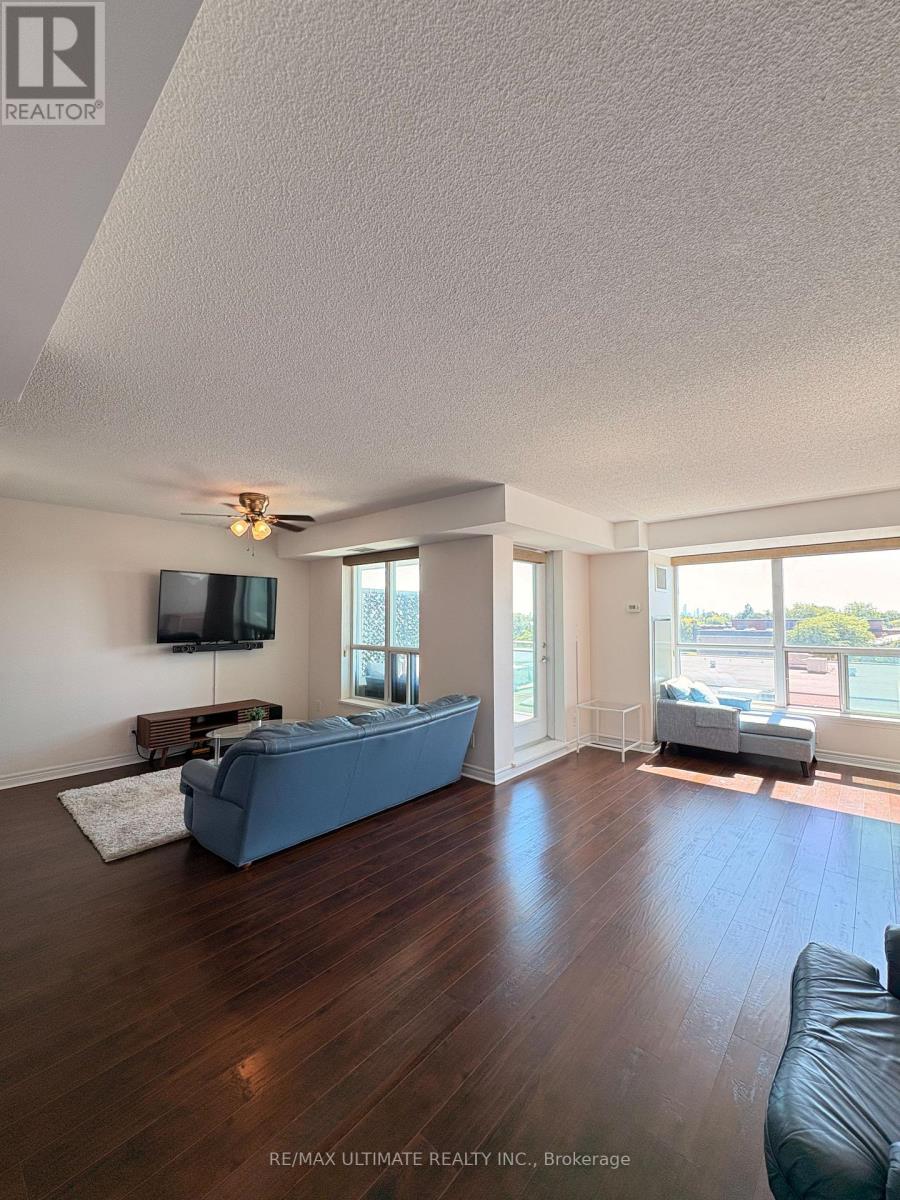 425 - 60 Fairfax Crescent, Toronto, Ontario  M1L 0E1 - Photo 4 - E13475956