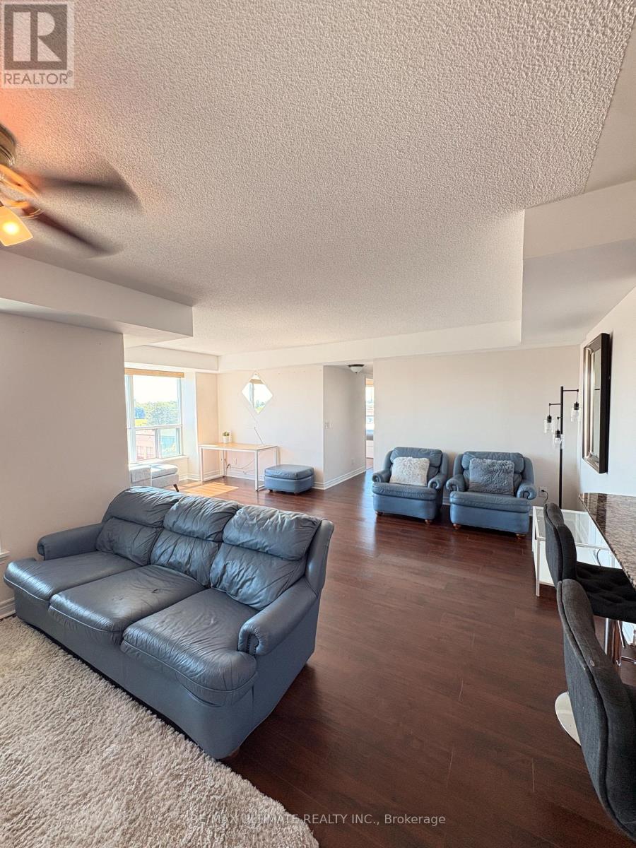 425 - 60 Fairfax Crescent, Toronto, Ontario  M1L 0E1 - Photo 3 - E13475956