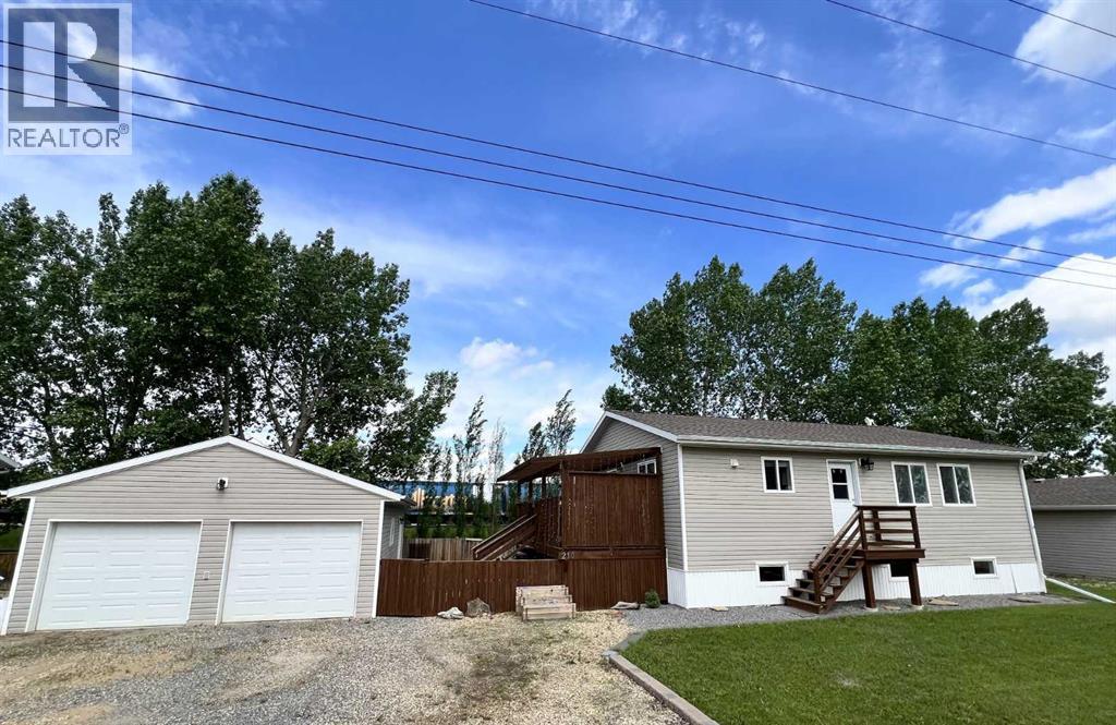 210 Railway Avenue SW, Rosalind, Alberta  T0B 2K0 - Photo 1 - A2320651