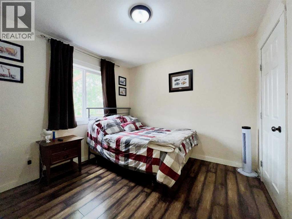 210 Railway Avenue SW, Rosalind, Alberta  T0B 2K0 - Photo 10 - A2320651