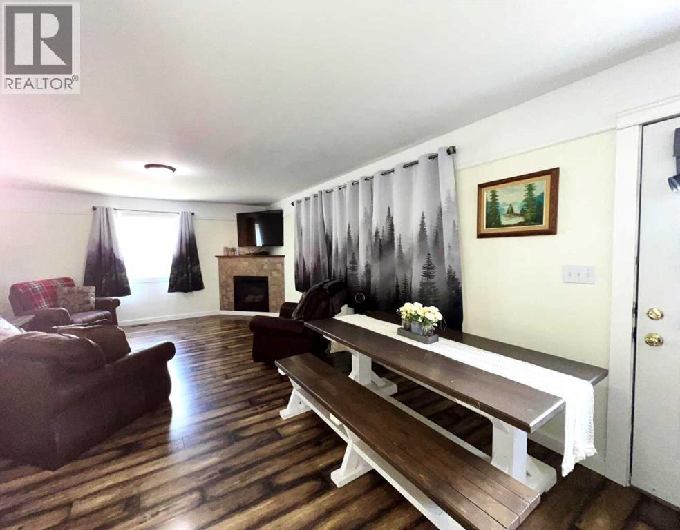 210 Railway Avenue SW, Rosalind, Alberta  T0B 2K0 - Photo 7 - A2320651