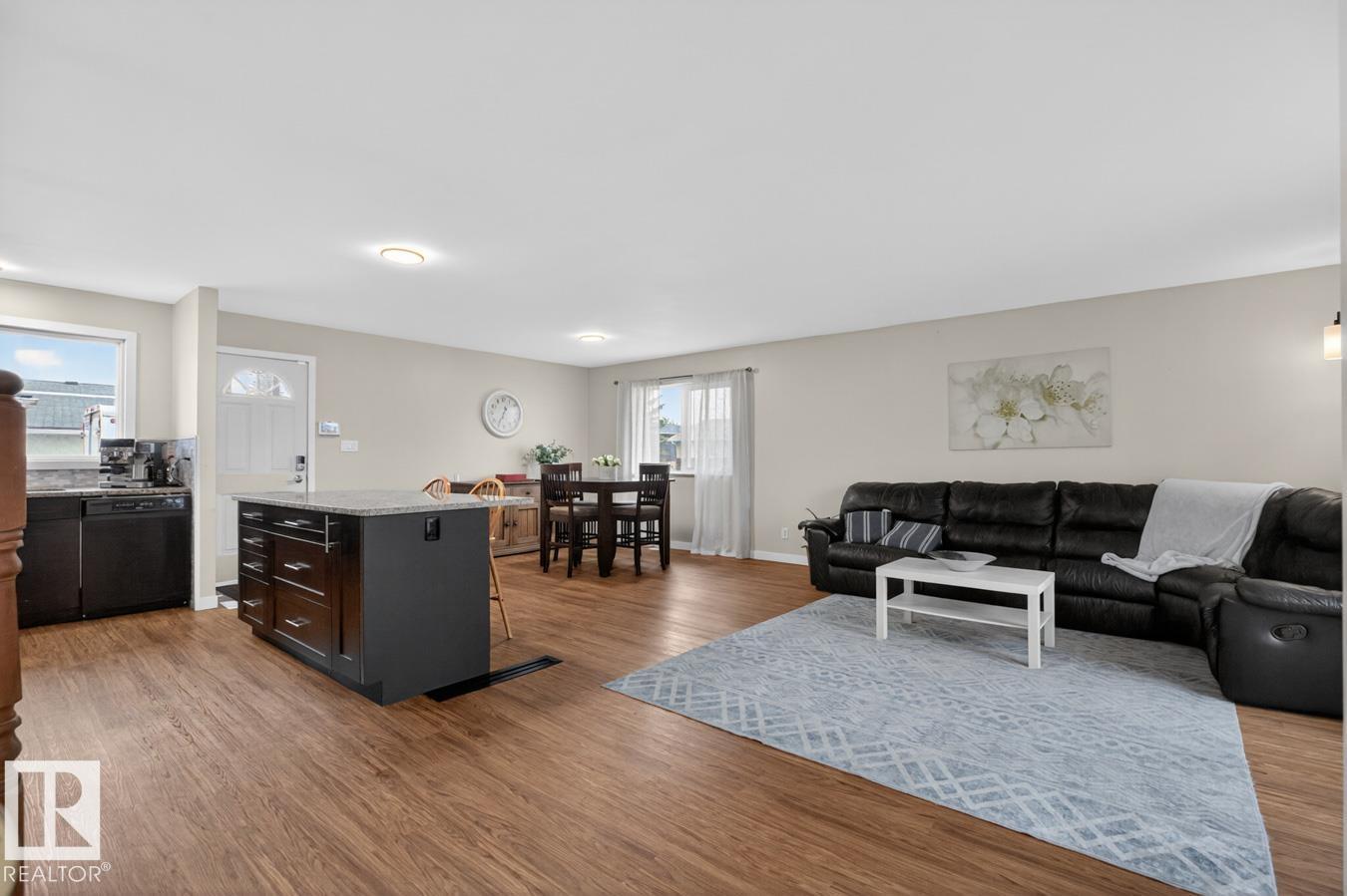 3437 136a Av NW, Edmonton, Alberta  T5A 2W5 - Photo 2 - E4496220