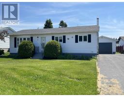 10 Lloyd Irwin ST, Marathon, Ontario