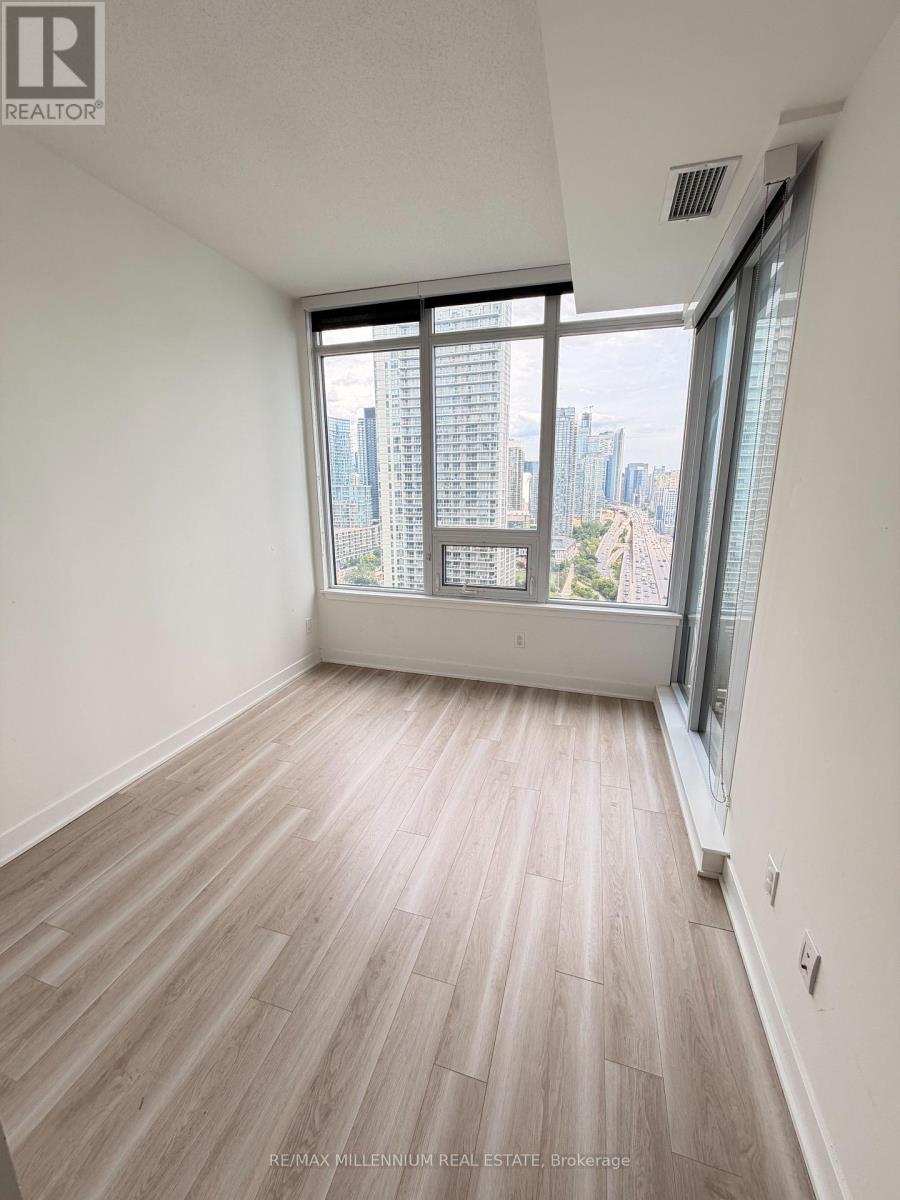 2807 - 19 Bathurst Street, Toronto, Ontario  M5V 0N2 - Photo 7 - C13500566