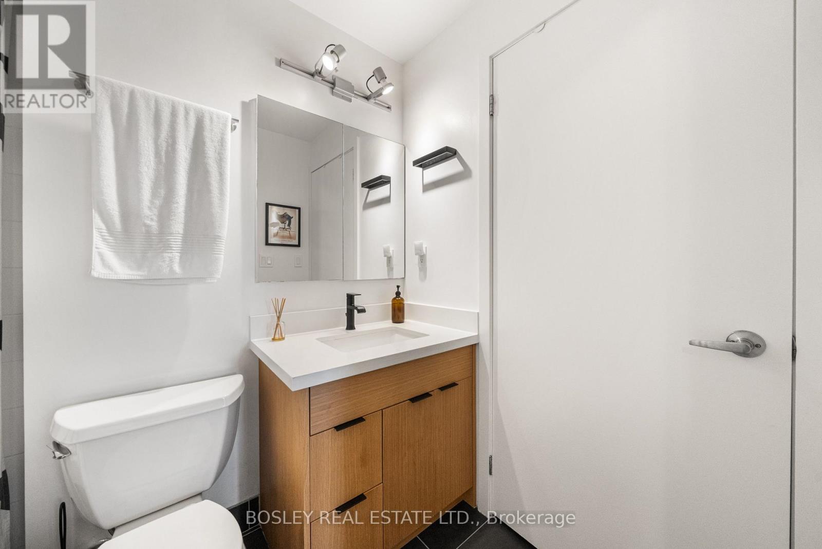 1303 - 33 Lombard Street, Toronto, Ontario  M5C 3H8 - Photo 13 - C13500608