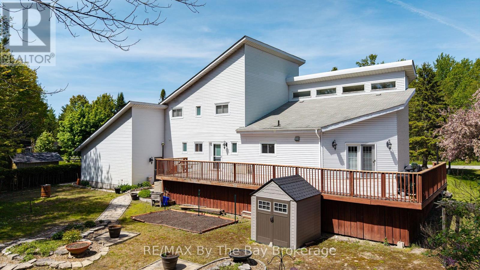 32 Bridlewood Crescent, Wasaga Beach, Ontario  L9Z 1B4 - Photo 48 - S12949526