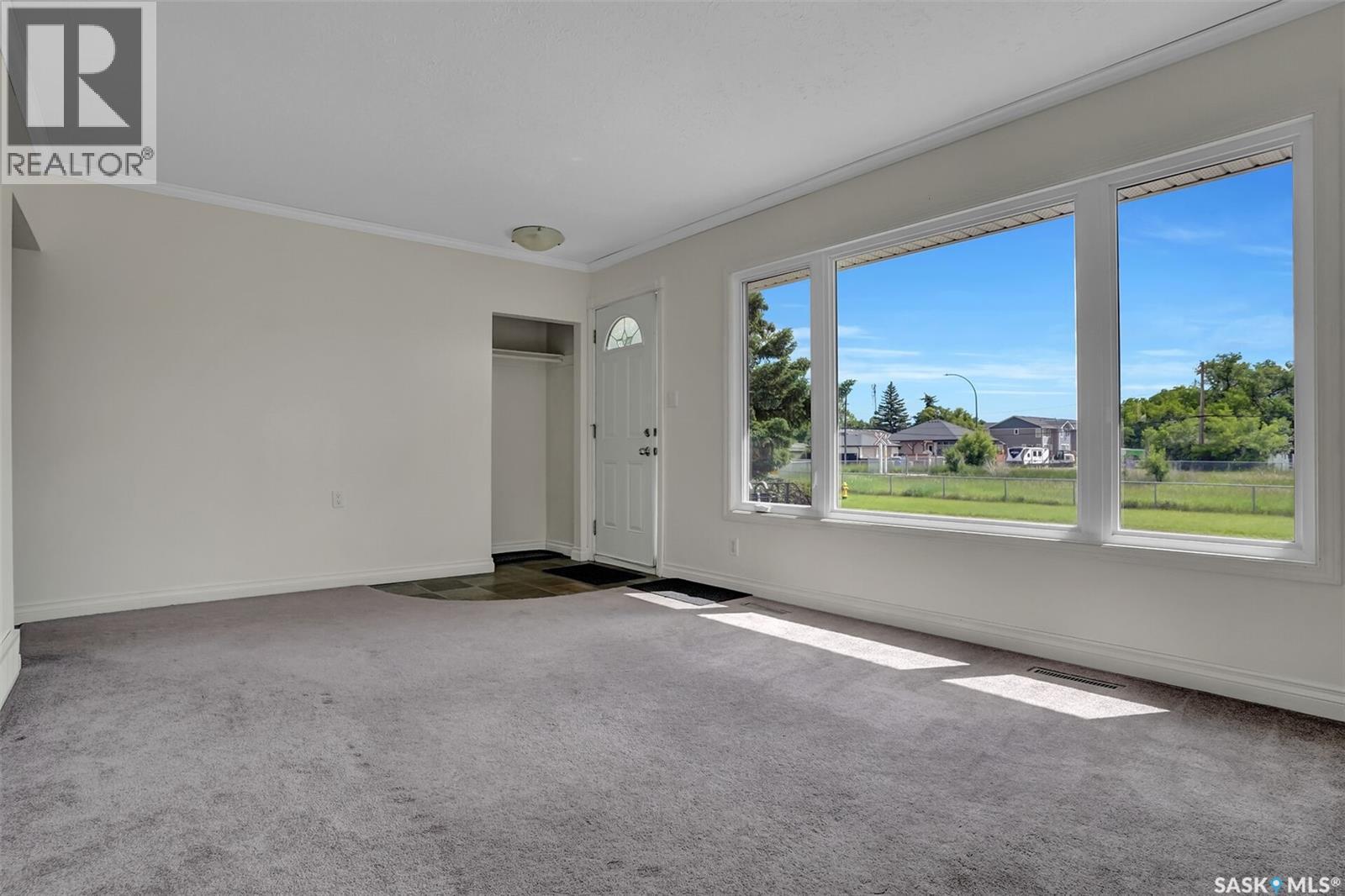 1110 Reynolds Street, Regina, Saskatchewan  S4N 3M2 - Photo 6 - SK040841