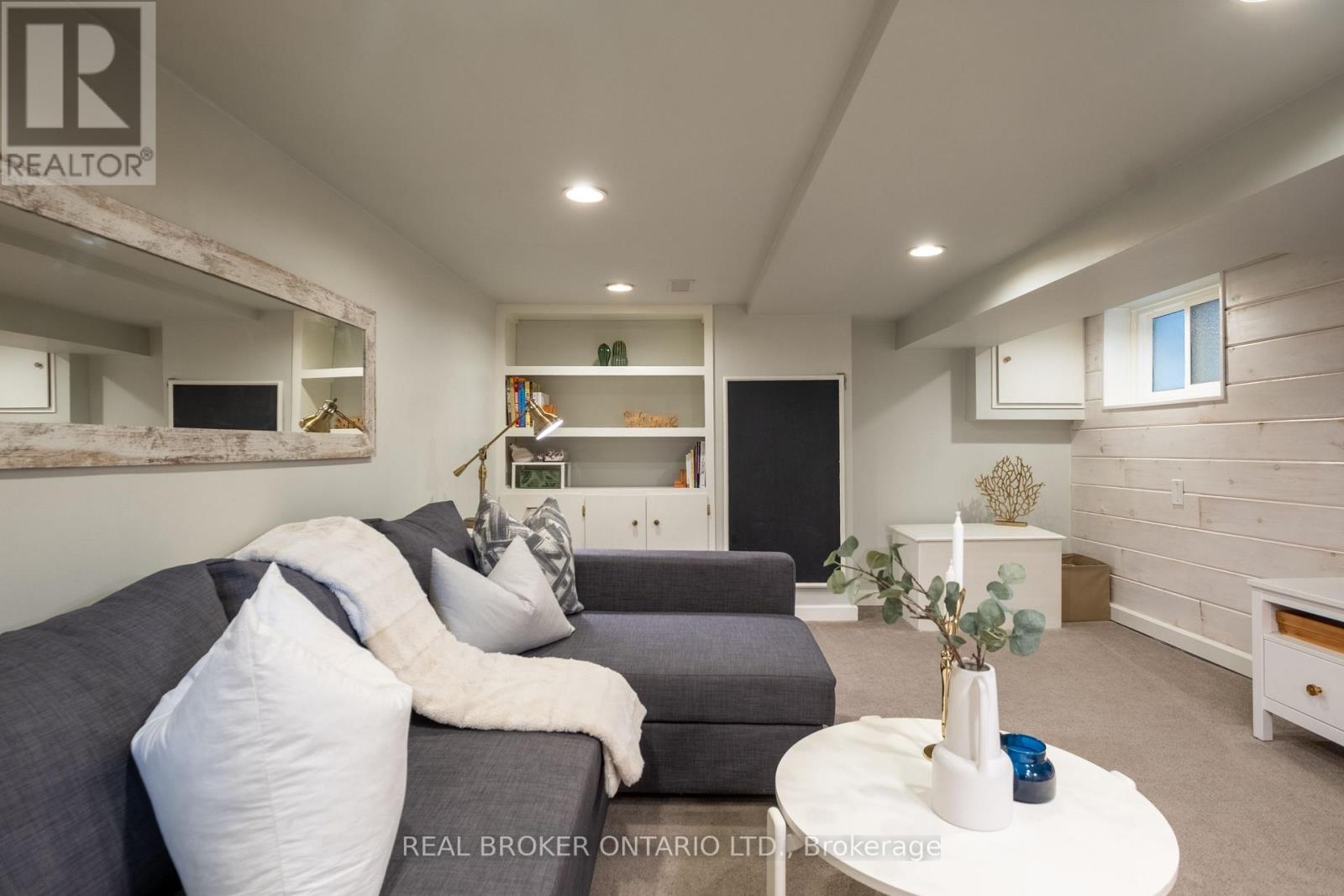 158 Oakcrest Avenue, Toronto, Ontario  M4C 1C1 - Photo 36 - E13500552