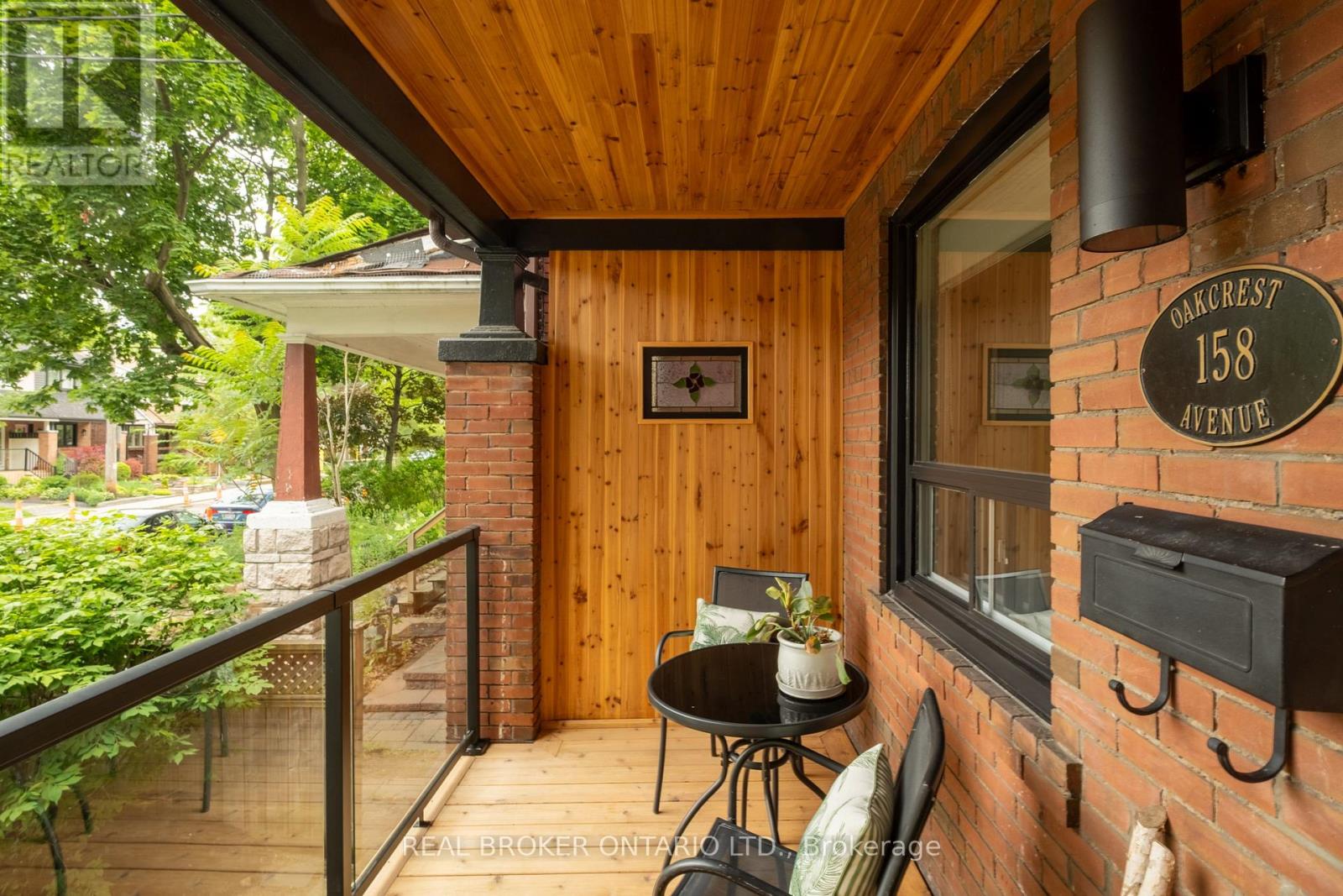 158 Oakcrest Avenue, Toronto, Ontario  M4C 1C1 - Photo 4 - E13500552