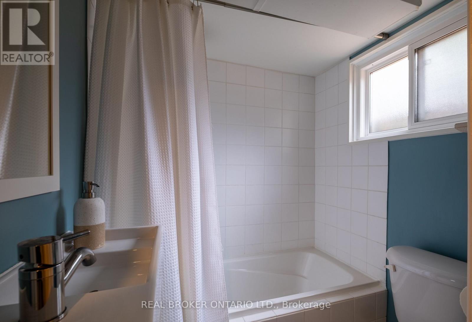 158 Oakcrest Avenue, Toronto, Ontario  M4C 1C1 - Photo 40 - E13500552