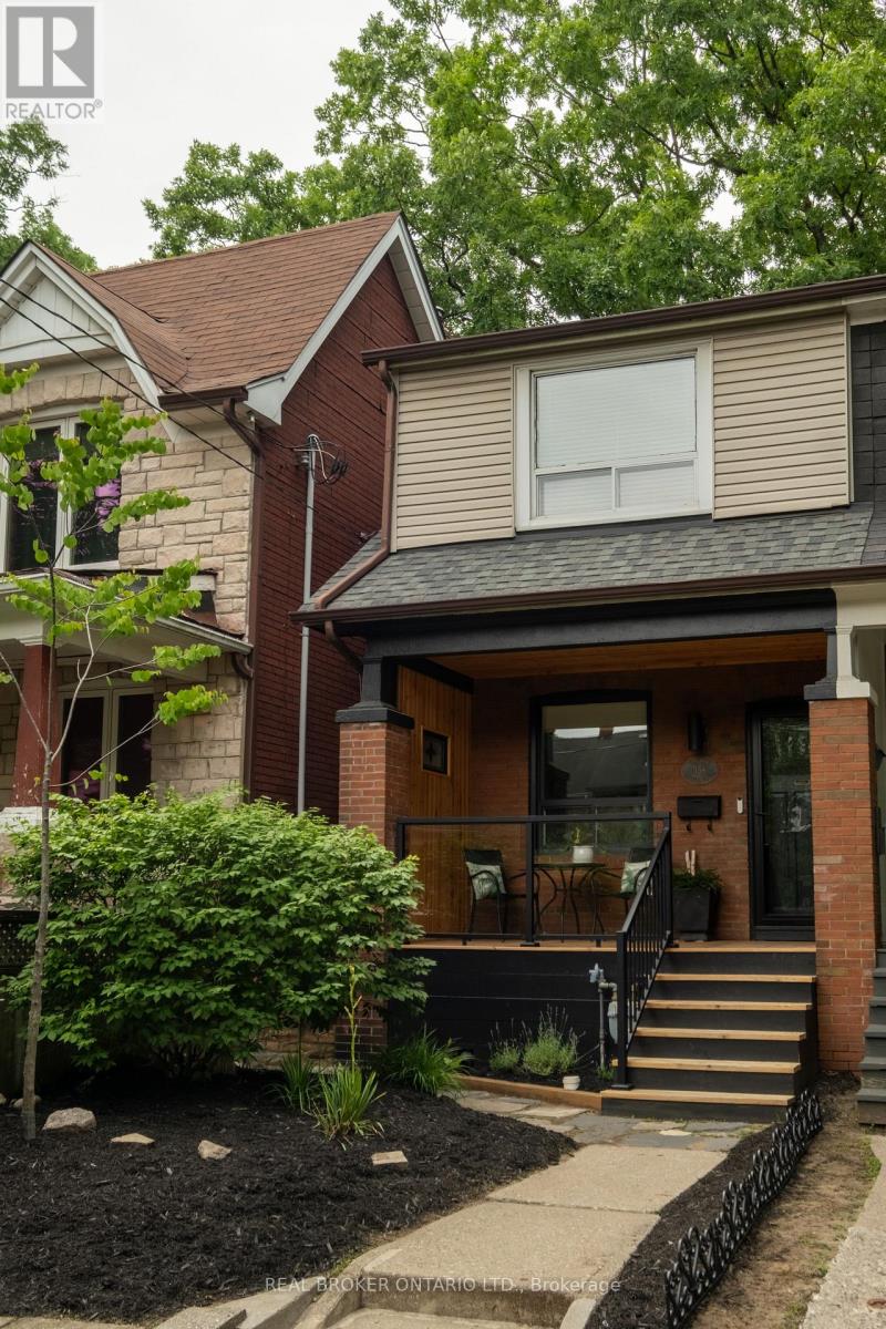 158 Oakcrest Avenue, Toronto, Ontario  M4C 1C1 - Photo 7 - E13500552