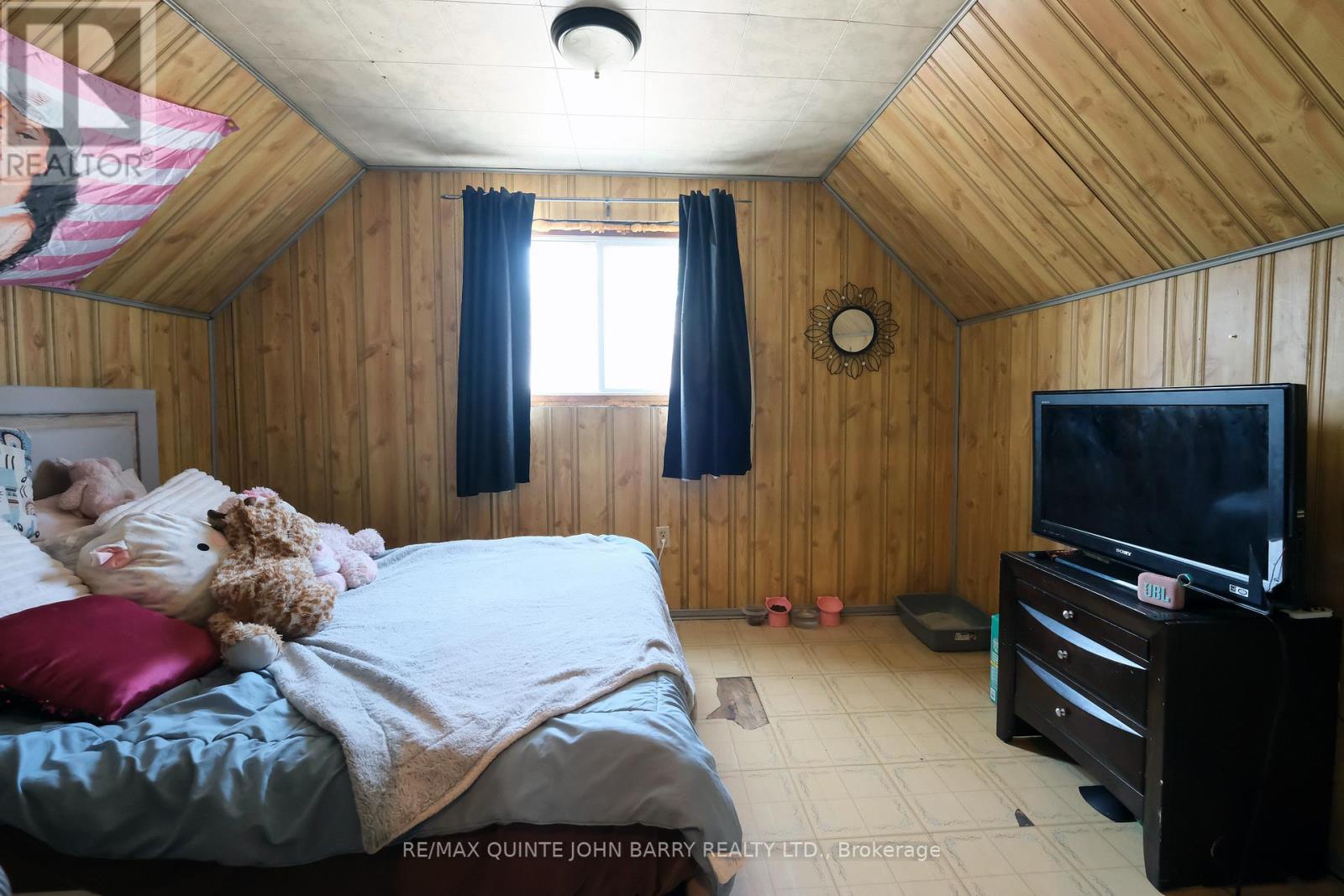 14 Harriet Street, Quinte West, Ontario  K8V 4L4 - Photo 14 - X12554562