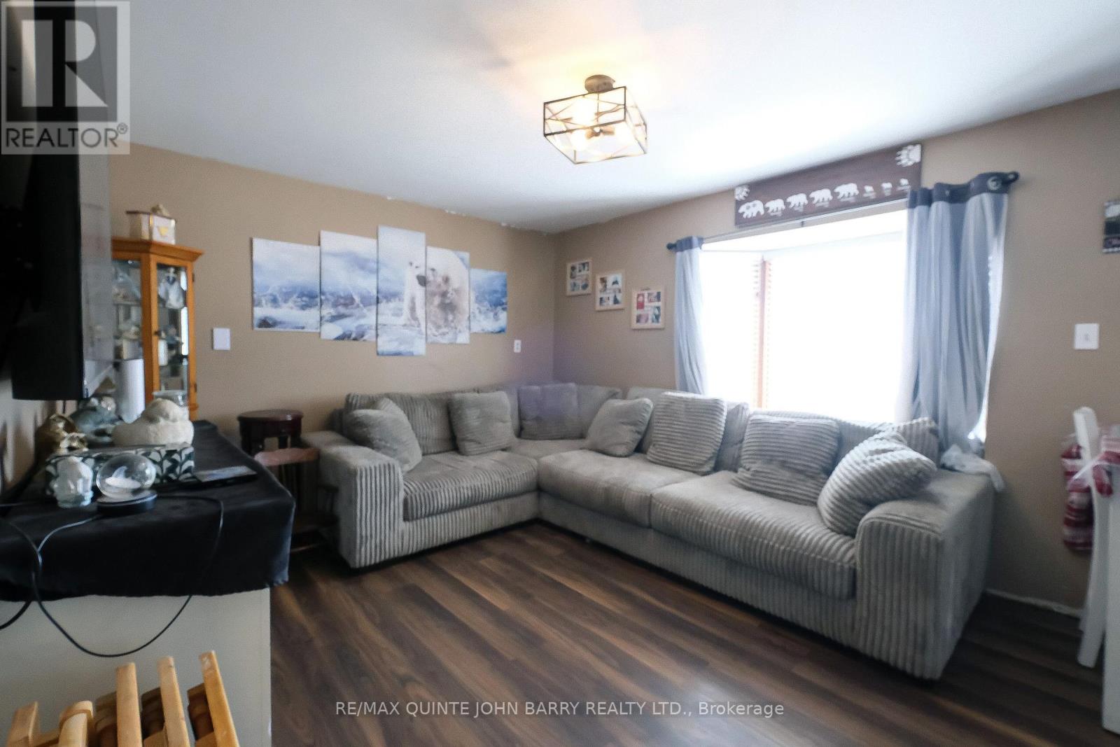 14 Harriet Street, Quinte West, Ontario  K8V 4L4 - Photo 8 - X12554562