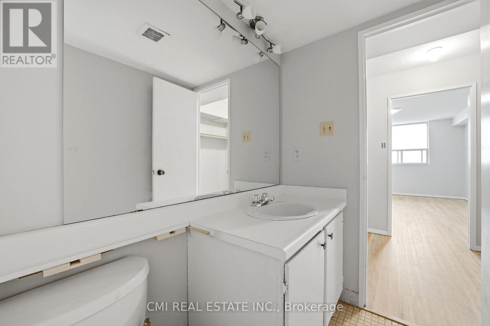 506 - 3 Lisa Street, Brampton, Ontario  L6T 4A2 - Photo 34 - W13500524