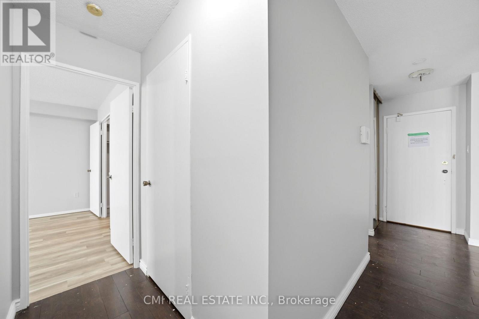 506 - 3 Lisa Street, Brampton, Ontario  L6T 4A2 - Photo 4 - W13500524