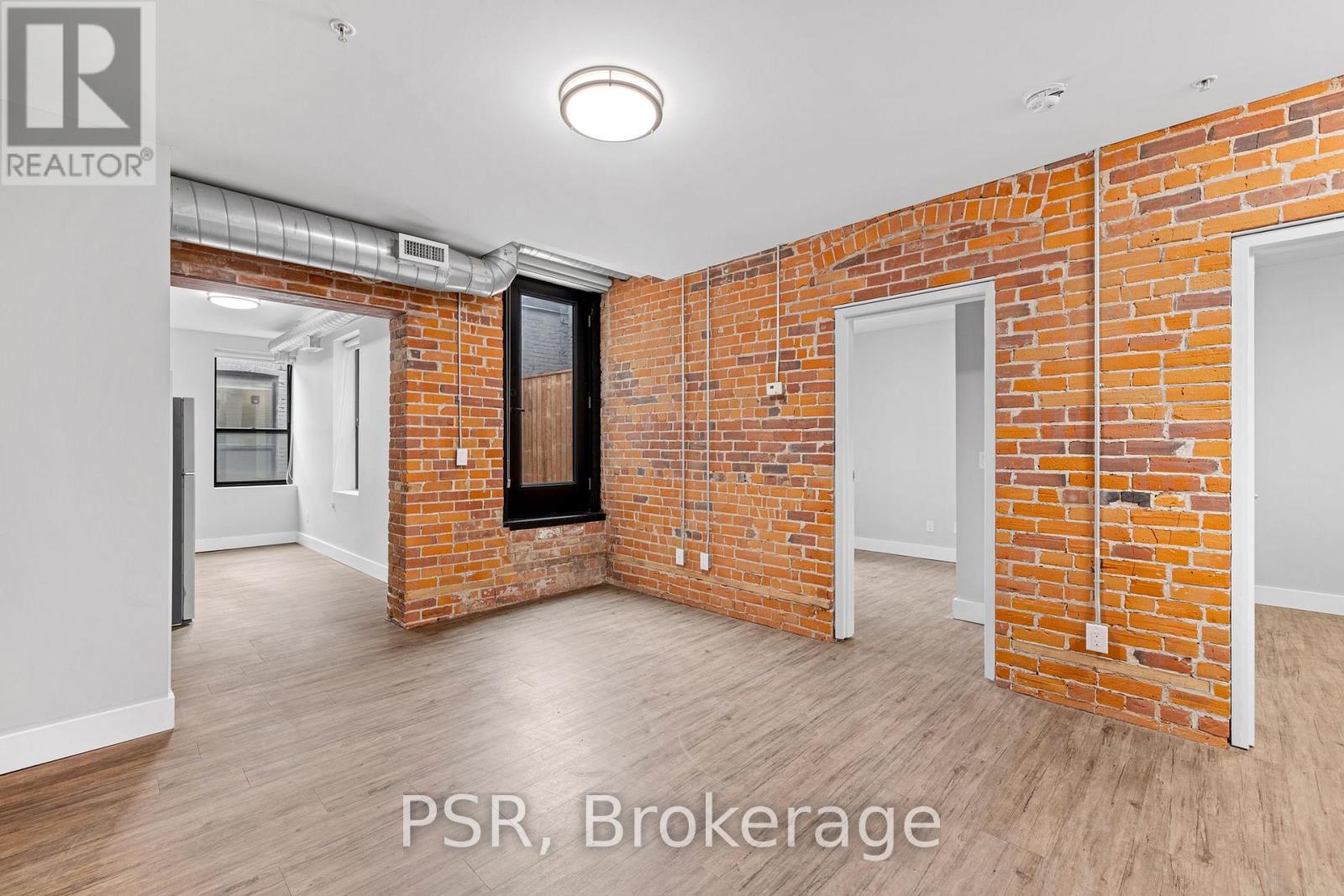 212 - 2870 Dundas Street W, Toronto, Ontario  M6P 1Y8 - Photo 2 - W13500532