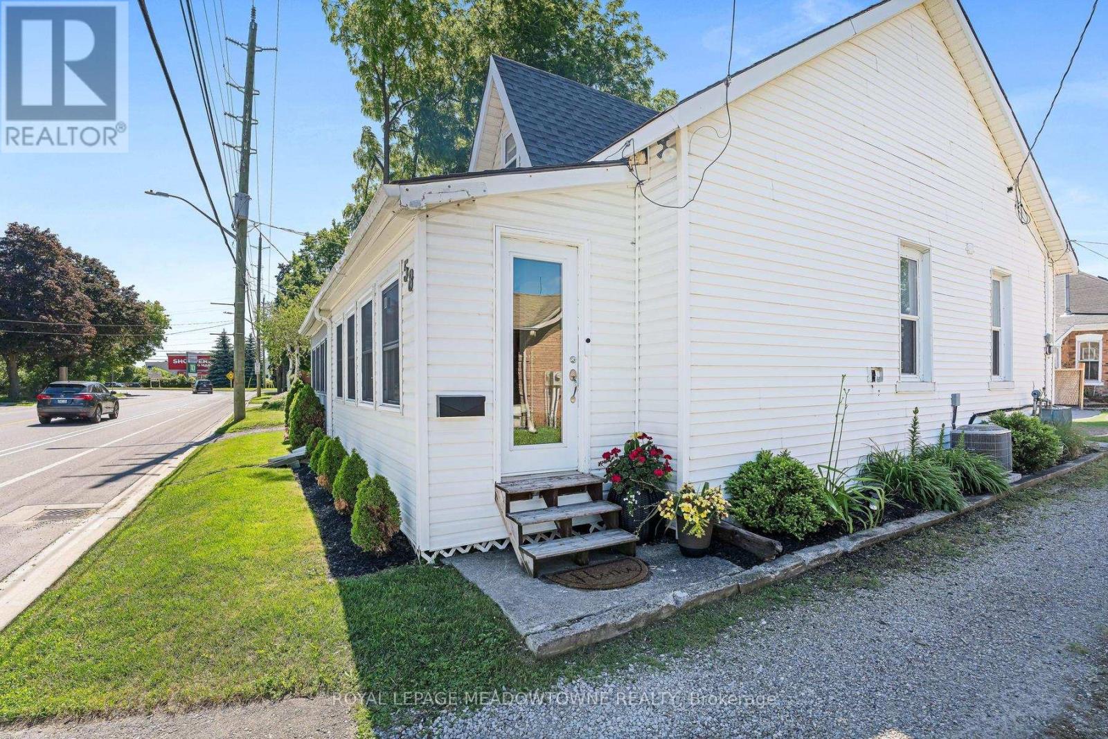 58 Young Street, Halton Hills, Ontario  L7J 2G6 - Photo 6 - W13493218