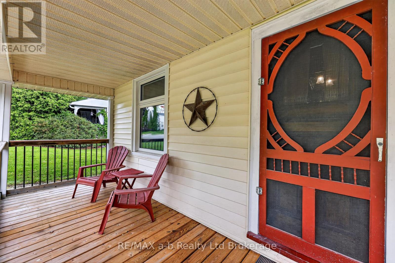 301 Thames Street S, Ingersoll, Ontario  N5C 2T8 - Photo 3 - X13500904