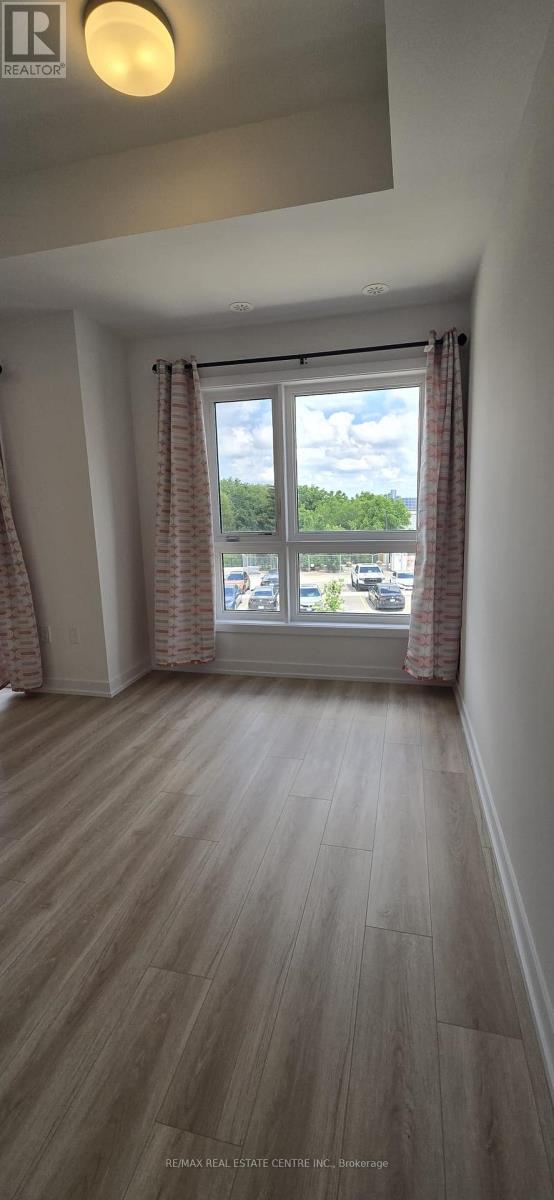 R-14 - 25 Palace Street, Kitchener, Ontario  N2E 3M6 - Photo 13 - X13500604