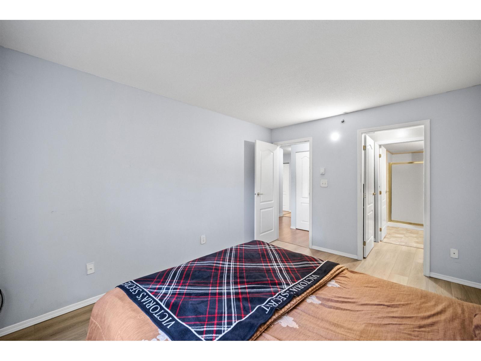 207 2962 Trethewey Street, Abbotsford, British Columbia  V2T 4M3 - Photo 11 - R3140324