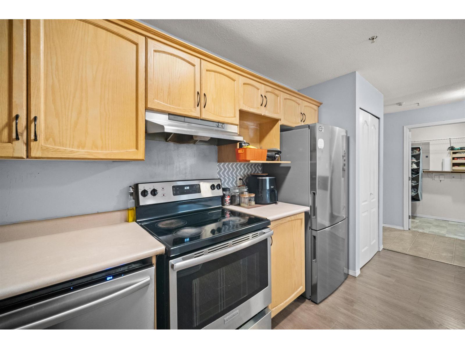 207 2962 Trethewey Street, Abbotsford, British Columbia  V2T 4M3 - Photo 7 - R3140324