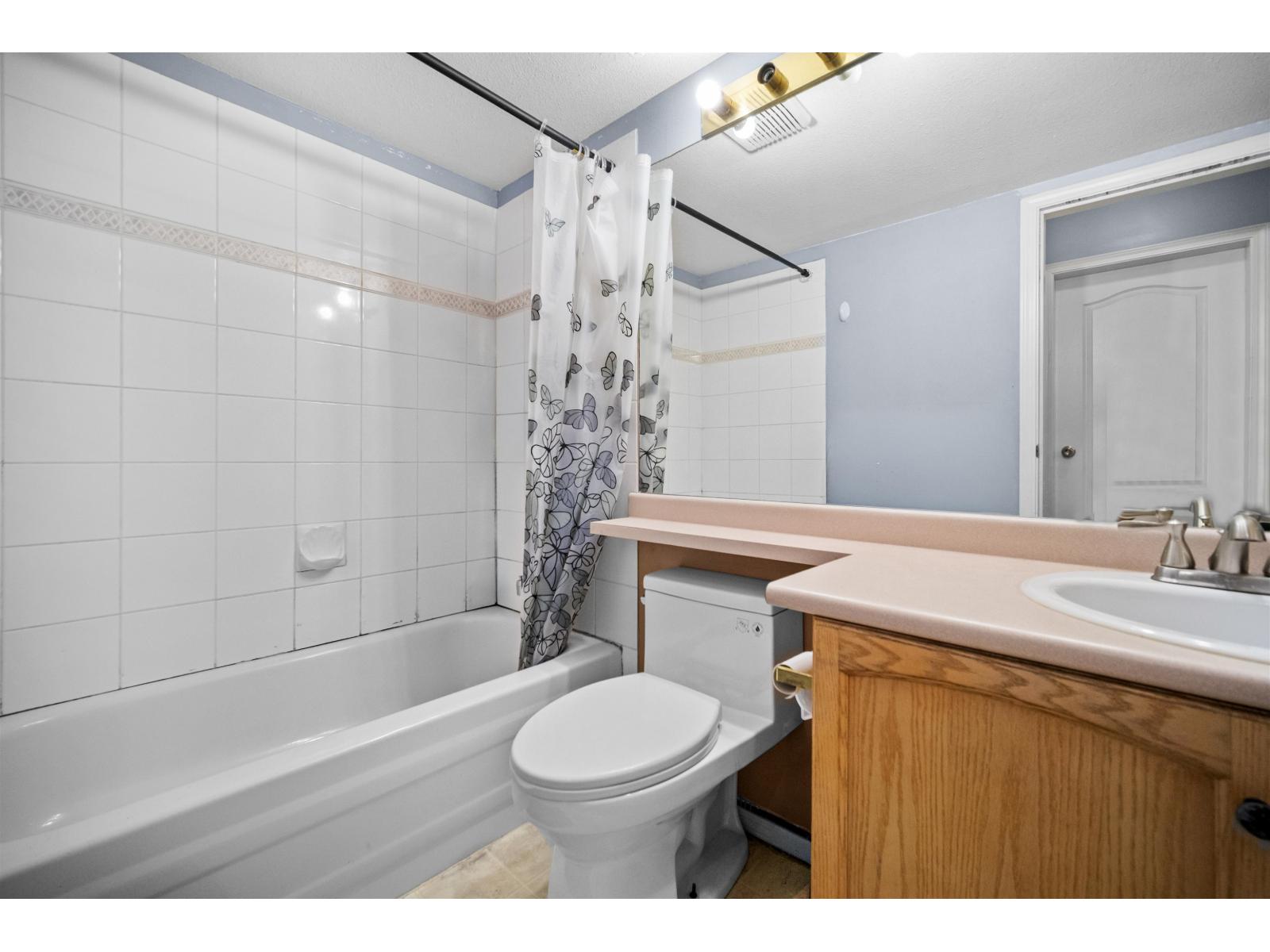 207 2962 Trethewey Street, Abbotsford, British Columbia  V2T 4M3 - Photo 13 - R3140324