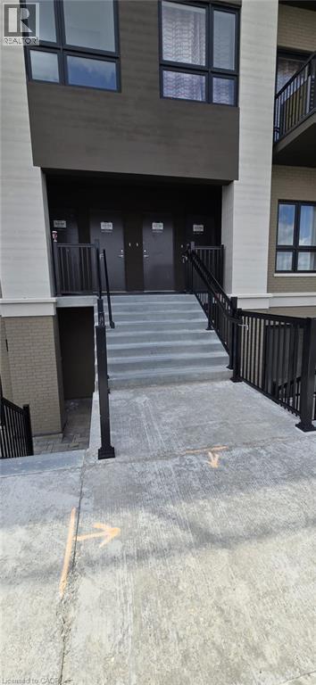 25 Palace Street Unit# R14, Kitchener, Ontario  N2E 3M6 - Photo 2 - 40843786
