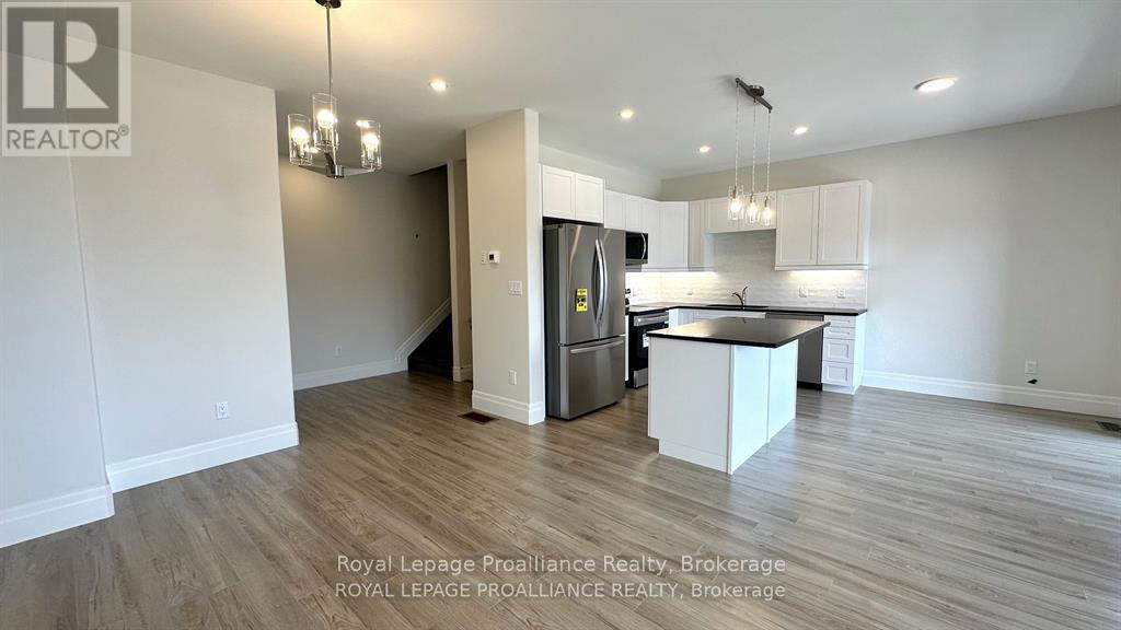 39 Markland Avenue, Prince Edward County, Ontario  K0K 2T0 - Photo 4 - X13500850