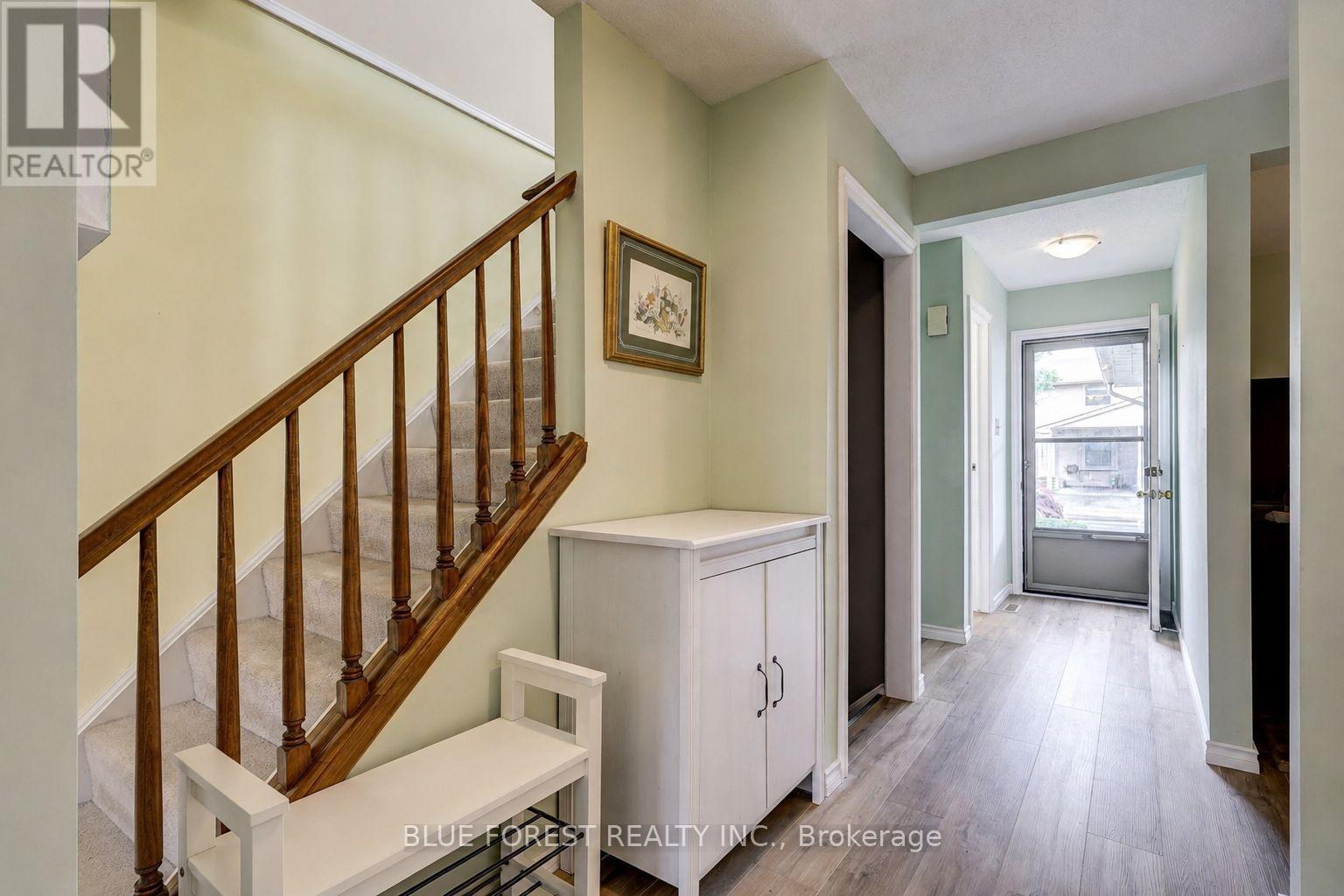 24 - 25 Erica Crescent, London South, Ontario  N6E 3R6 - Photo 4 - X13500790