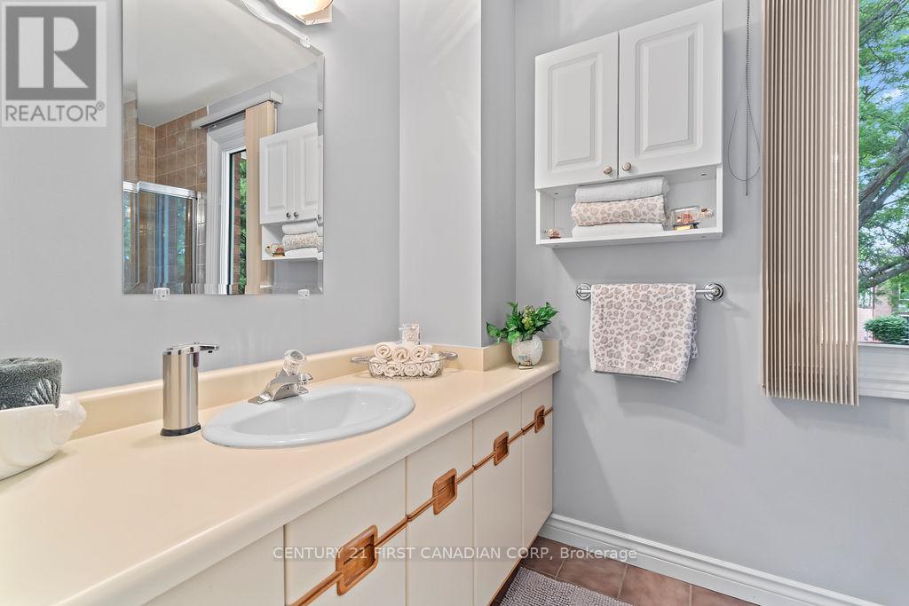 1677 Phillbrook Crescent, London North, Ontario  N5X 2Z4 - Photo 35 - X13500816