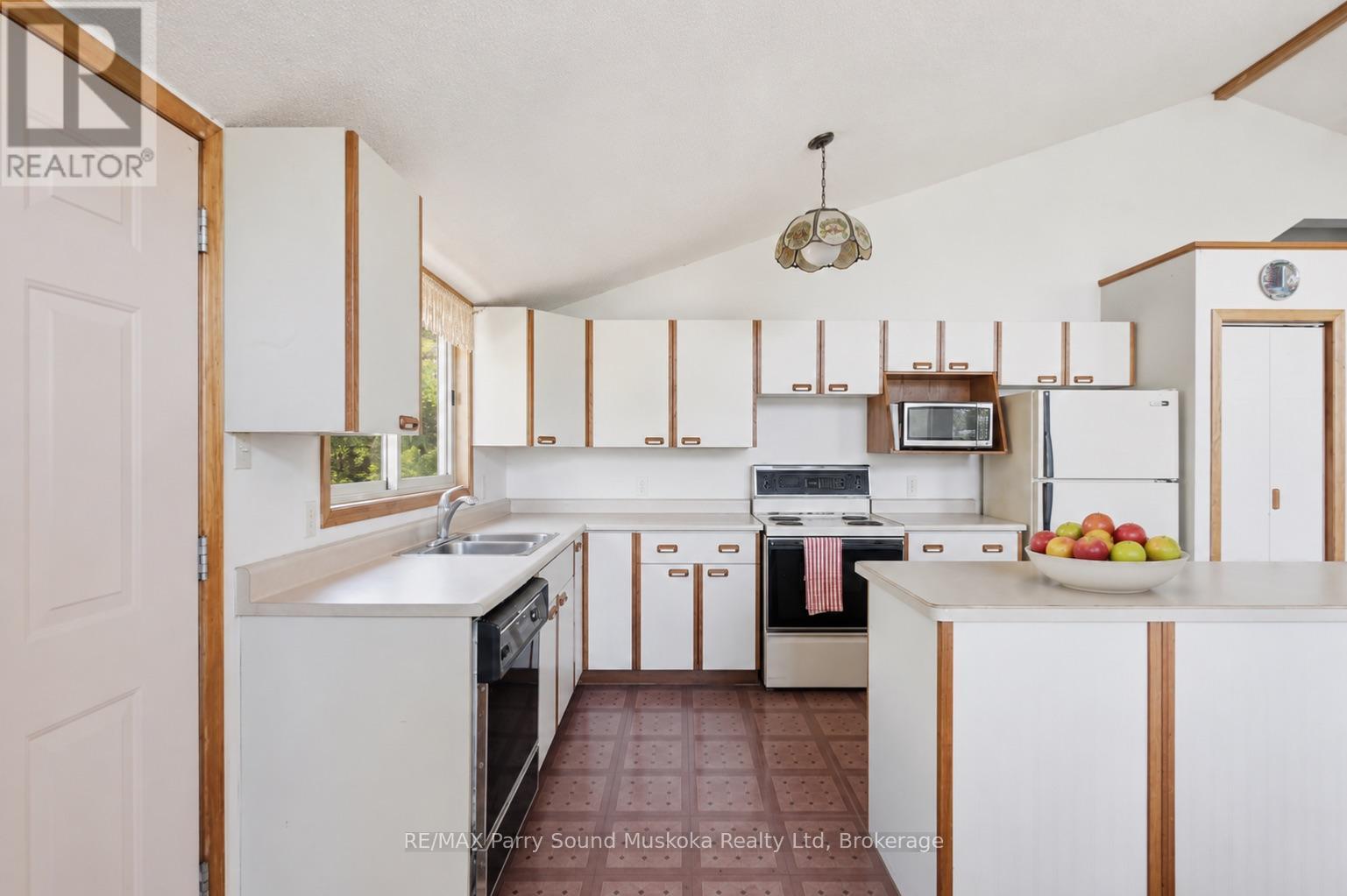 46 Remy Bay Road, Carling, Ontario  P0G 1G0 - Photo 10 - X13496820
