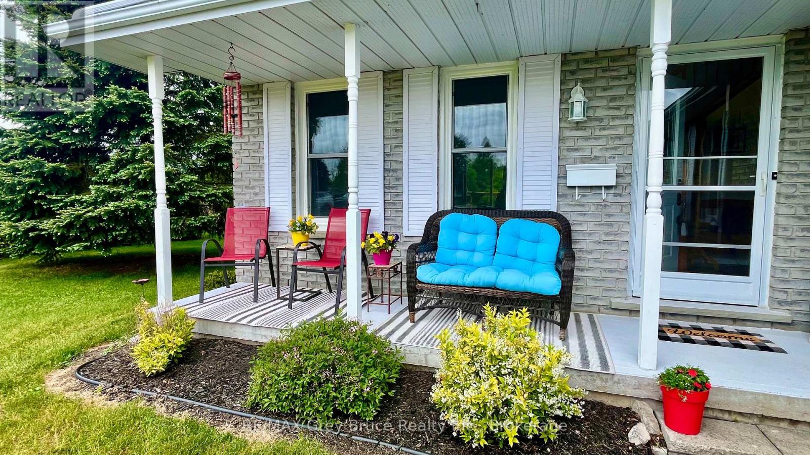 112 Mary Avenue, Georgian Bluffs, Ontario  N4K 5N5 - Photo 3 - X13500670
