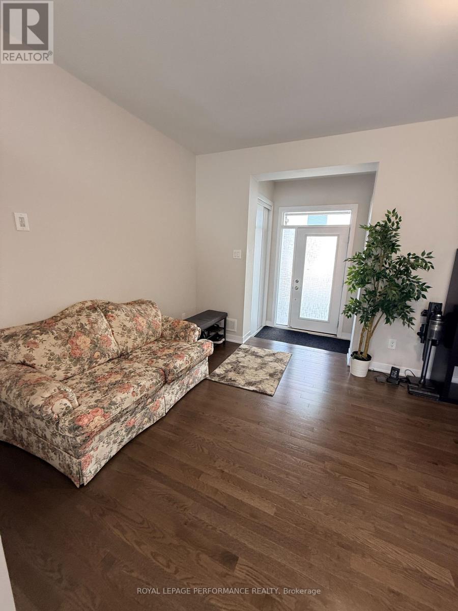 208 Falsetto St, Ottawa, Ontario  K1W 0S2 - Photo 18 - X13500822